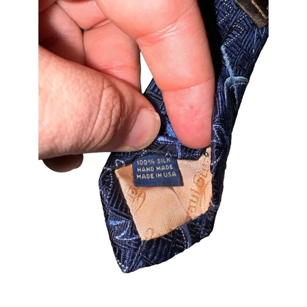Paul Stuart Navy Slice 100% Silk Handmade in USA Neck Tie